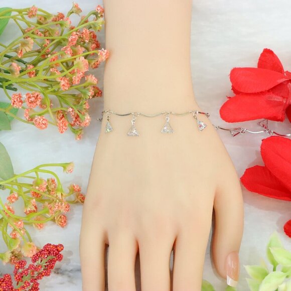 "New Beautiful Design Bracelet for Women/Girls, Gift, B808 - Picture 7 of 10